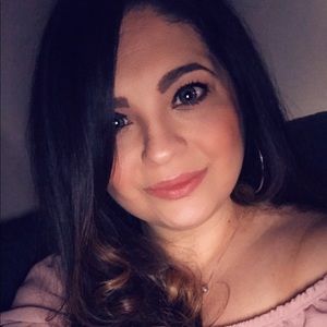 Meet your Posher, Naomi